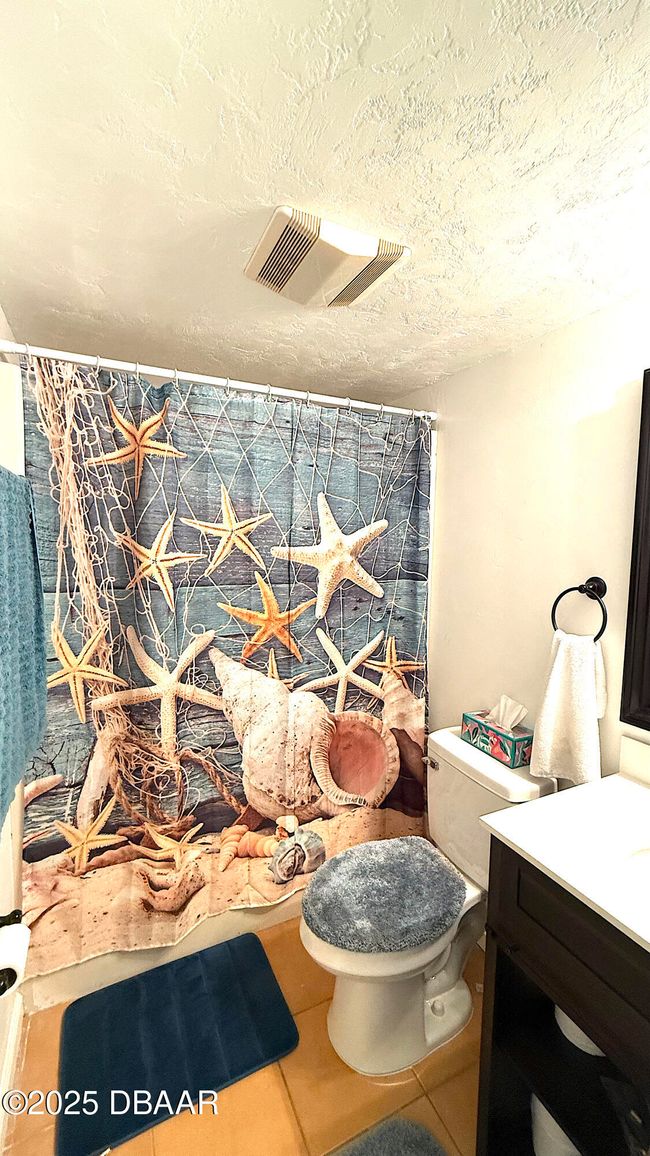 APT-202E - 1640 Juno Trl, Condo with 2 bedrooms, 2 bathrooms and null parking in Astor FL | Image 19