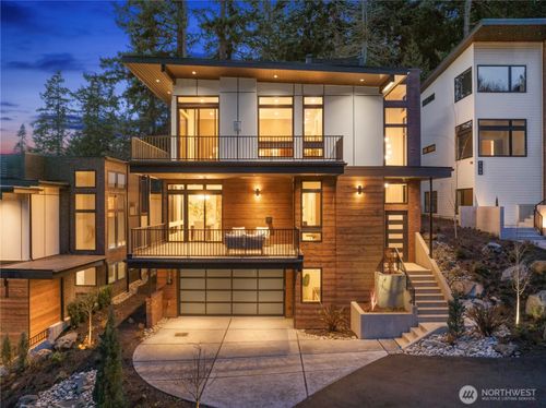 7116 Ne 119th Ln, Kirkland, WA, 98034-2439 | Card Image