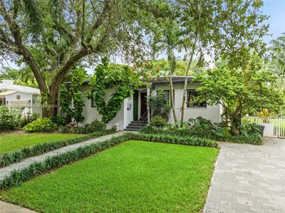 446 Madeira Ave, House other with 2 bedrooms, 2 bathrooms and null parking in Coral Gables FL | Image 1