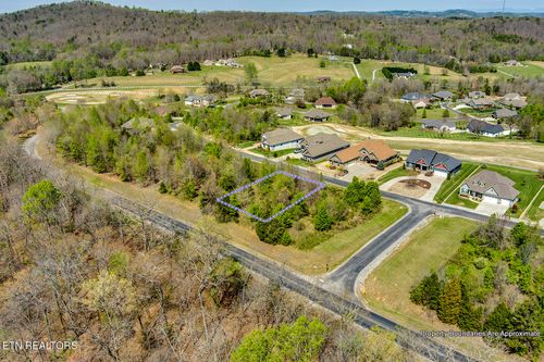 217 Walelu Trl, Vonore, TN, 37885-6709 | Card Image