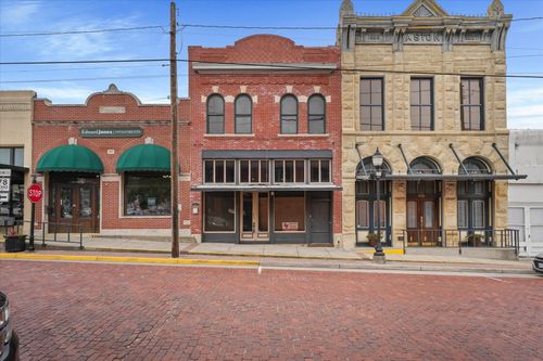 119 S Main St, Farmersville, TX, 75442-2207 | Card Image