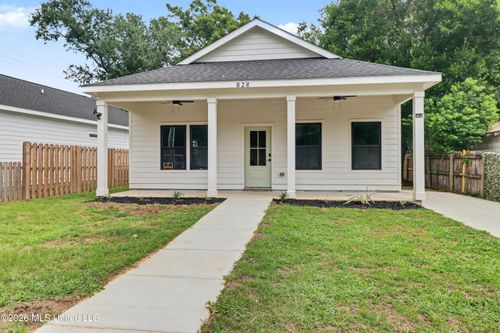 828 Regnault Avenue, Gulfport, MS, 39501 | Card Image