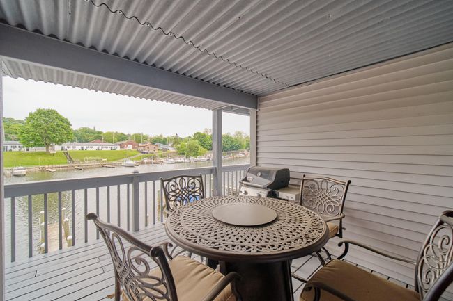 APT-8 - 317 5 Th Ave, Condo with 2 bedrooms, 1 bathrooms and null parking in Manistee MI | Image 30
