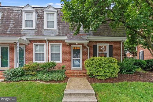 4658 36th St S, ARLINGTON, VA, 22206-1722 | Card Image