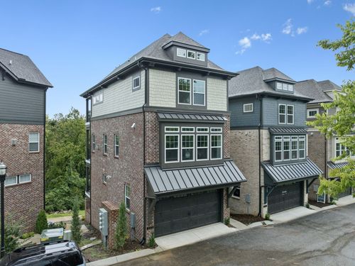 203 Daydreamer Ln, Nashville, TN, 37206-3142 | Card Image