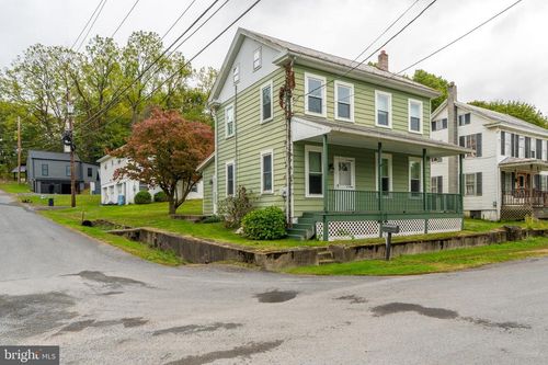272 River Rd, Dalmatia, PA, 17017-7129 | Card Image