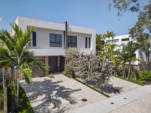 811 Sw 10th Ter, Fort Lauderdale, FL, 33315-1129 | Card Image