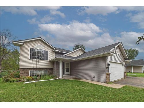 26245 Golden Avenue, Wyoming, MN, 55092 | Card Image