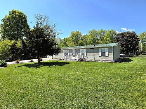 579 Love Ct, Cloverdale, IN, 46120-8868 | Card Image