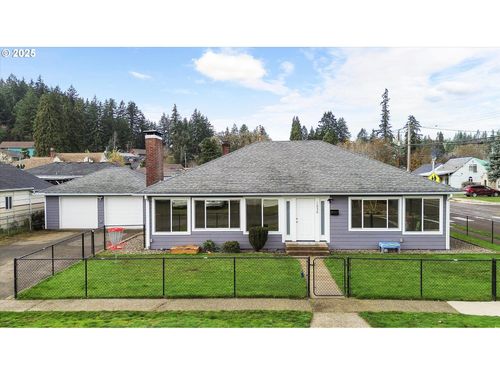 1038 3rd Ave, Sweet Home, OR, 97386-1920 | Card Image