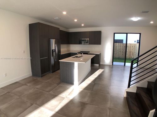 497-497 Sw 91st Ct, Miami, FL, 33174-2330 | Card Image