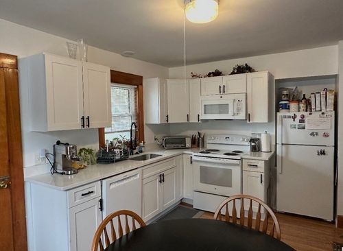 2-27 Mount Vernon St, Reading, MA, 01867 | Card Image