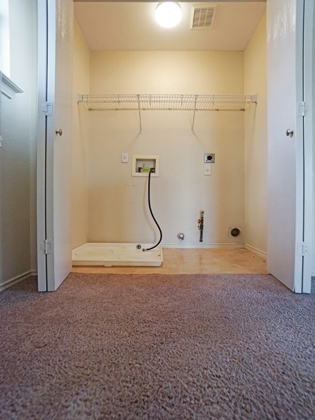 11404 Briarcreek Loop, House other with 3 bedrooms, 3 bathrooms and 4 parking in Manor TX | Image 22