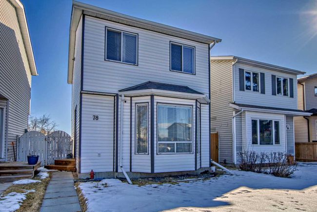 78 Falmere Way Ne, Home with 3 bedrooms, 2 bathrooms and 2 parking in Calgary AB | Image 2