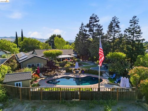 3309 Bluejay Dr, Antioch, CA, 94509-5185 | Card Image