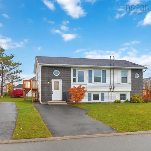 9 Kohar Crt, Eastern Passage, NS, B3G1N6 | Card Image
