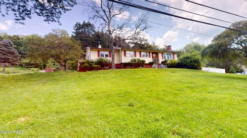 104 Dimmick Ln, East Stroudsburg, PA, 18301-8139 | Card Image