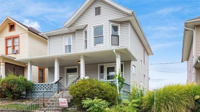 211 N 10th Street, House other with 3 bedrooms, 2 bathrooms and null parking in Cambridge OH | Image 1