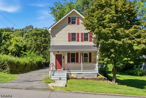88 Mine Hill Rd, Oxford, NJ, 07863-3061 | Card Image