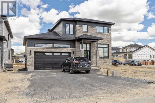 b-447 Annette Dr, Embrun, ON, K0A1W0 | Card Image