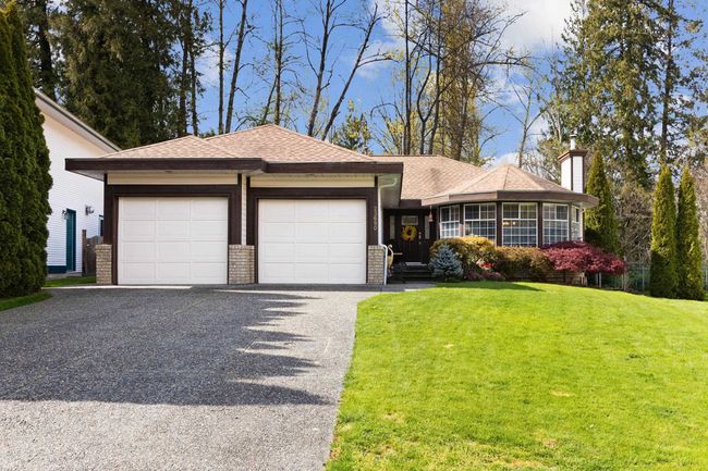 23690 108 Loop, House other with 4 bedrooms, 3 bathrooms and 6 parking in Maple Ridge BC | Image 1