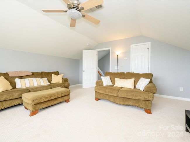 2022 Sugarbush Dr, House other with 3 bedrooms, 3 bathrooms and null parking in Charlotte NC | Image 38