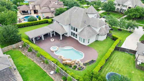 2316 Durango Bend Ln, Friendswood, TX, 77546-2542 | Card Image