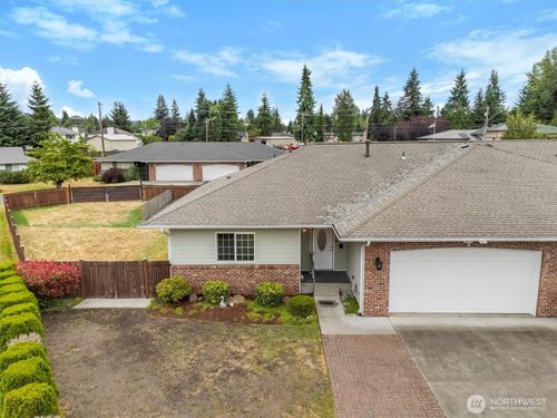 a-4930 109th St Ne, Marysville, WA, 98271-8367 | Card Image