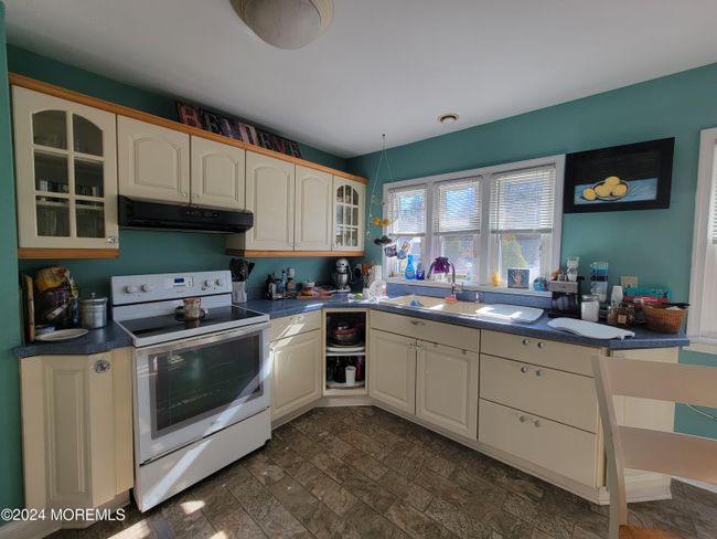 KITCHEN CABINETS | Image 15