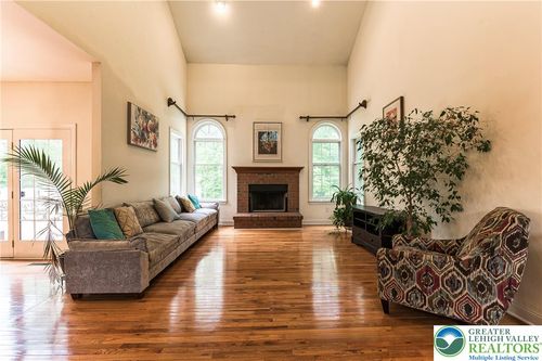 255 Rising Meadow Way, East Stroudsburg, PA, 18302-9217 | Card Image