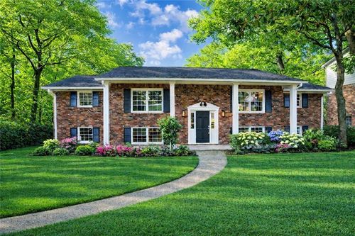 105 Whispering Way, Sandy Springs, GA, 30328-3064 | Card Image