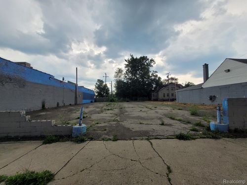 7147 Puritan St, Detroit, MI, 48238-1334 | Card Image