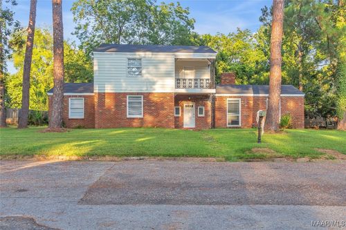 2035 Commodore Cir, Montgomery, AL, 36106-1727 | Card Image
