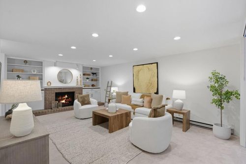 7-2000 Rock St, Mountain View, CA, 94043 | Card Image