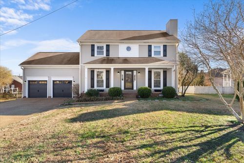 143 Devonshire Trl, Hendersonville, TN, 37075-5812 | Card Image
