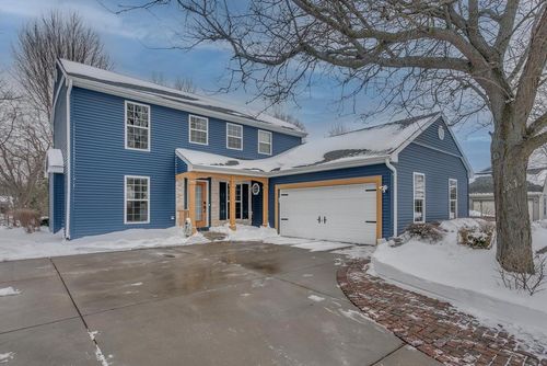 1427 W Starview Drive, GRAND CHUTE, WI, 54913 | Card Image