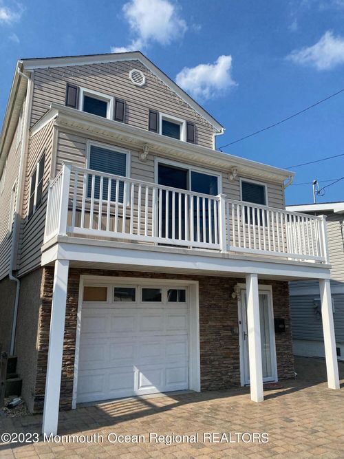 36 Kearney Ave, Seaside Heights, NJ, 08751-1922 | Card Image