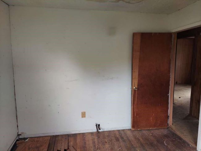 302 Greggory Ln, House other with 4 bedrooms, 2 bathrooms and null parking in Gladewater TX | Image 15