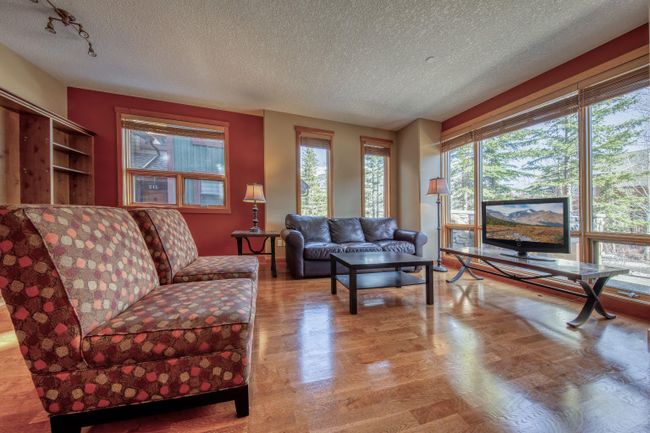 310 - 107 Armstrong Place, Home with 2 bedrooms, 2 bathrooms and 2 parking in Canmore AB | Image 5