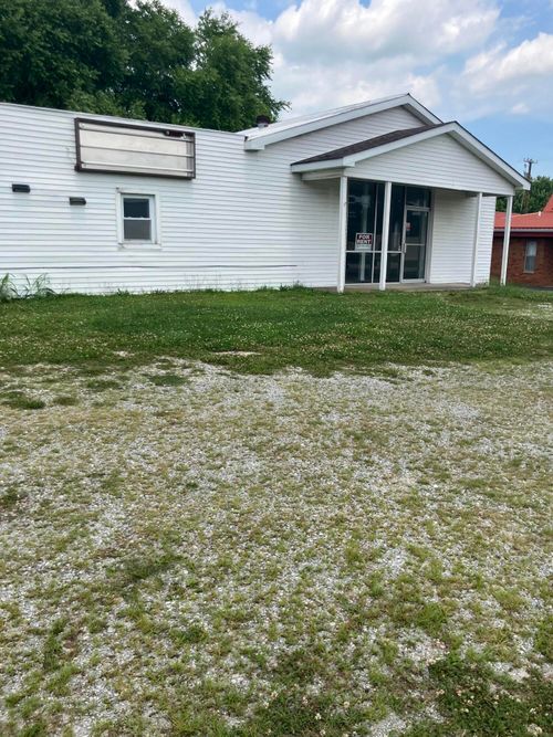 1995 Winchester Rd, Mt Sterling, KY, 40353-9765 | Card Image