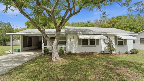 8 Angeles Rd, Debary, FL, 32713-3320 | Card Image