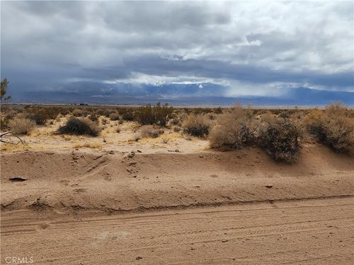 501 Lantana St, Lucerne Valley, CA, 92356 | Card Image