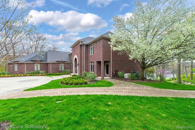 5001 Forest Valley Dr, House other with 6 bedrooms, 8 bathrooms and null parking in Clarkston MI | Image 94
