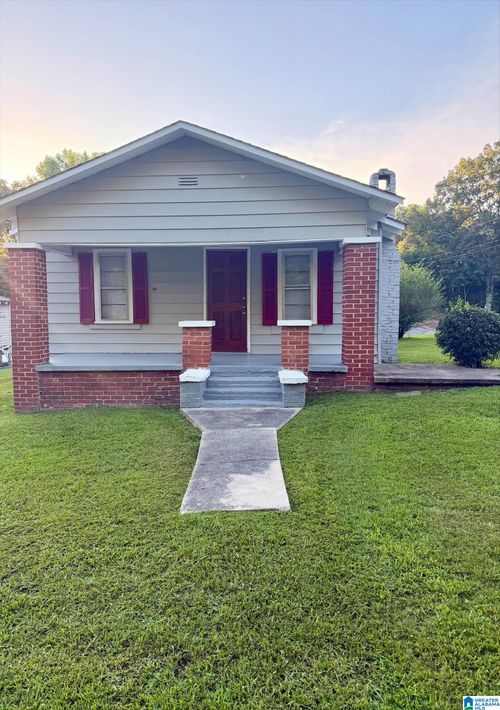416 Adams Ave W, Oneonta, AL, 35121-2209 | Card Image