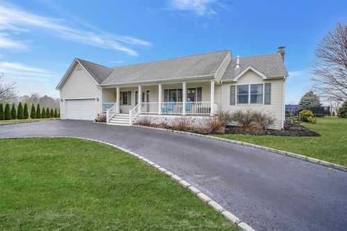 139 May Dr, Baiting Hollow, NY, 11933-1366 | Card Image