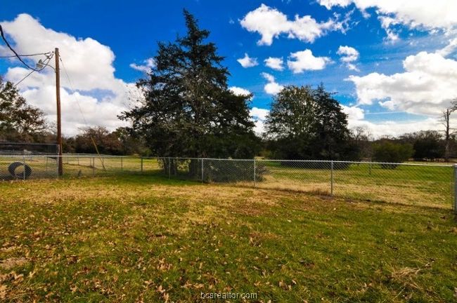 APT-11 - 16567 Fm 2154 Rd, Home with 2 bedrooms, 1 bathrooms and null parking in College Station TX | Image 32