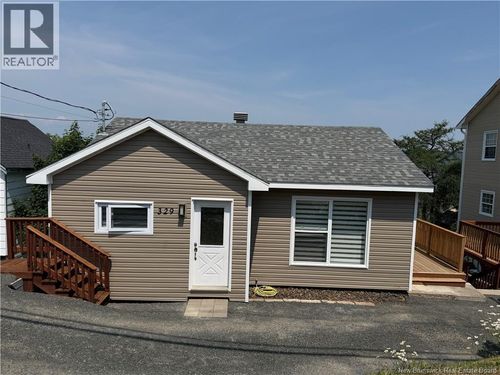 329 Victoria St, Dalhousie, NB, E8C2T7 | Card Image