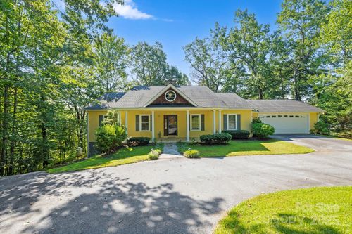 36 Macedonia West Dr, Saluda, NC, 28773-6766 | Card Image
