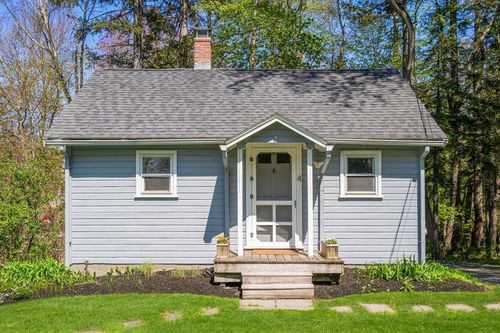4 Maple Ave, Sudbury, MA, 01776-3441 | Card Image