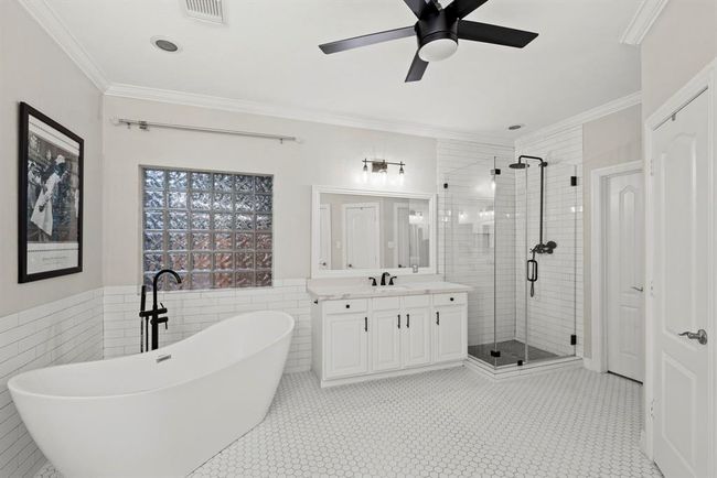 6503 Ambercrest Ct, House other with 5 bedrooms, 4 bathrooms and 3 parking in Spring TX | Image 19